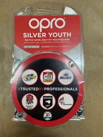 OPRO SILVER JUNIOR MOUTHGUARD | 10-